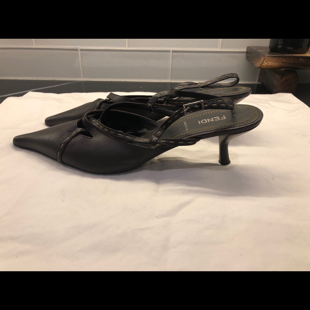 Fendi Black Leather Women's Shoes - Picture 5 of 9